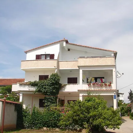 Port Guest house *