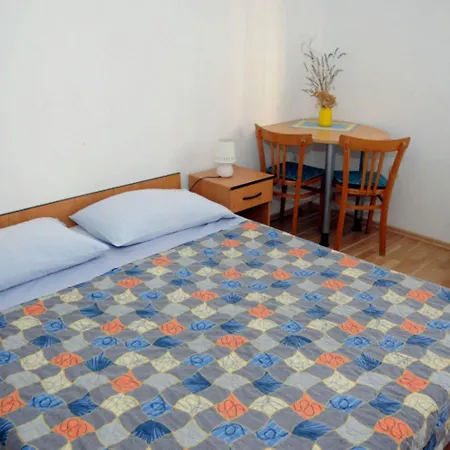 Port Guest house *